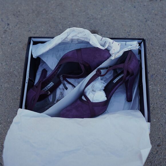 Alfani Purple Suede T-Strap Heels 4 In Stiletto Pumps Women's 7 Box - Picture 8 of 12